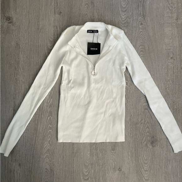SHEIN Front Zip Sweater - Picture 4 of 5
